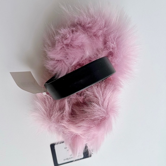 ✨New NORLA Canada Faux Fur Plush Handmade Earmuffs - Picture 6 of 9